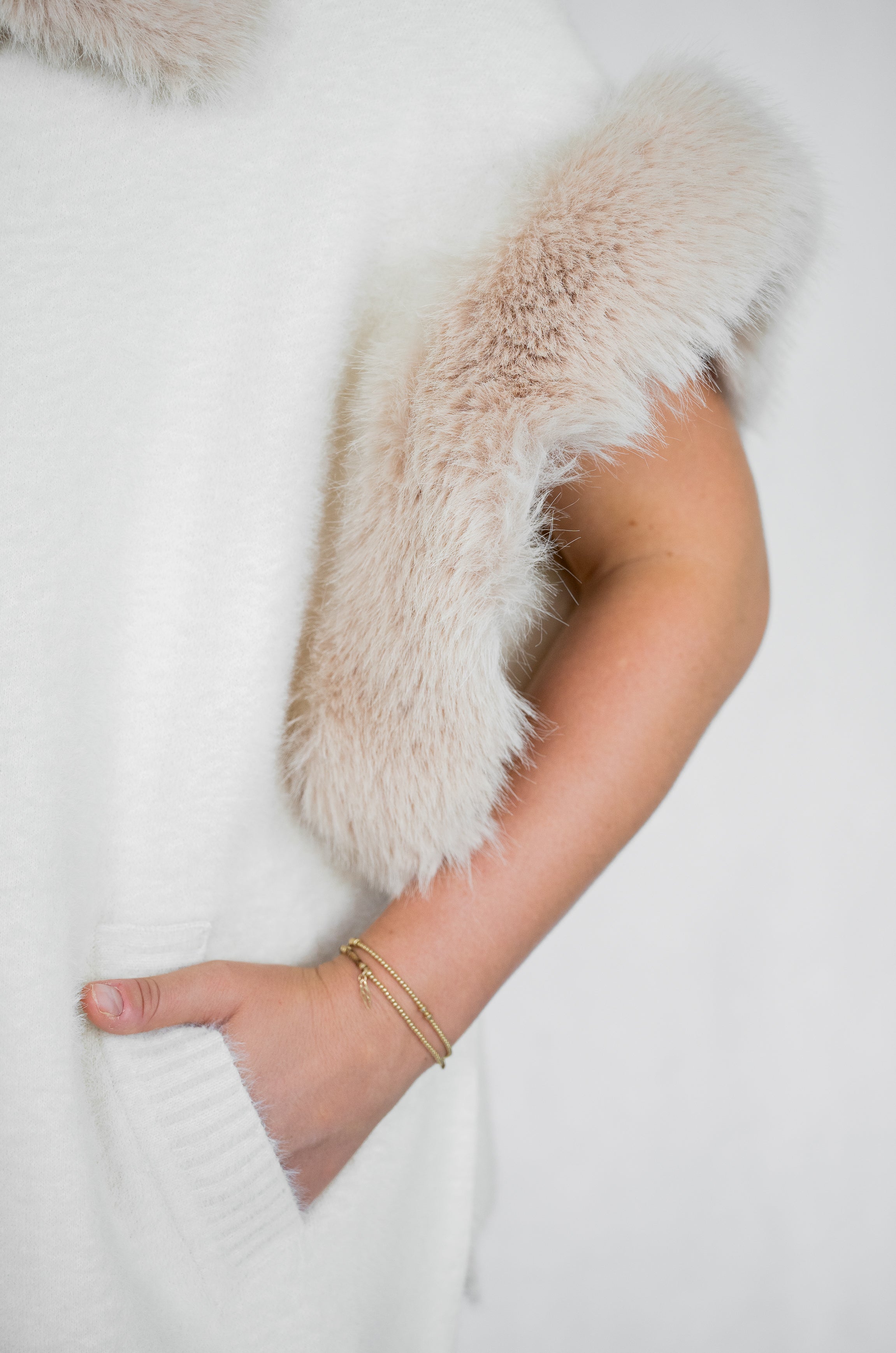 Jacqui Coatigan | Winter White